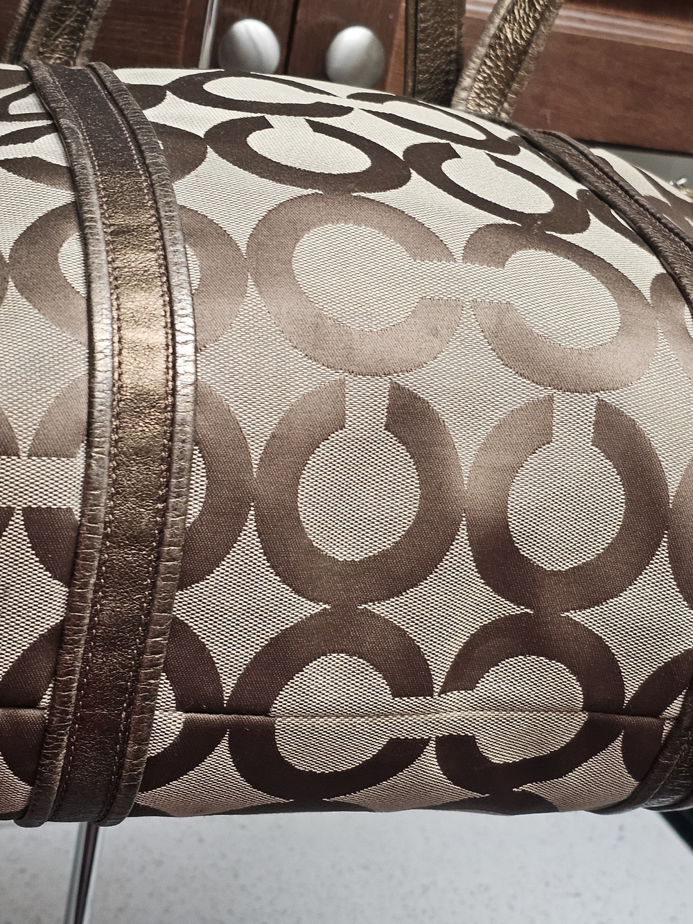 Coach Poppy Glam Op Art Signature Jacquard Canvas & Khaki Bronze Metallic Tote - Picture 10 of 15